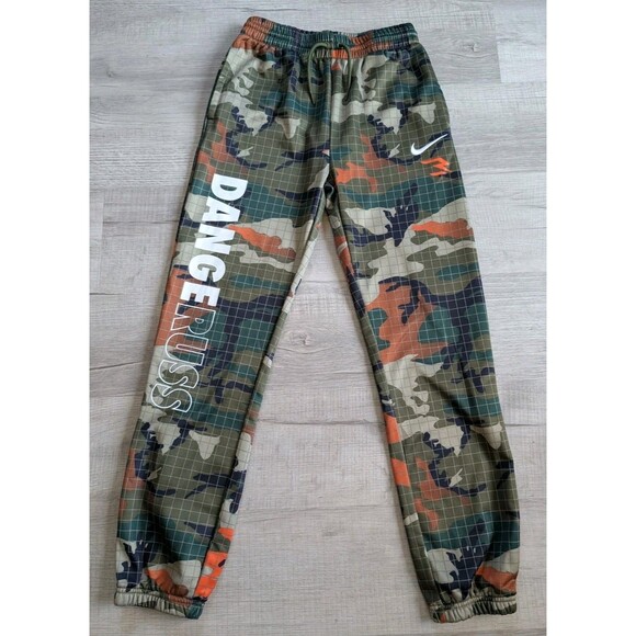 Nike Dangeruss Russell Wilson Camo Pants Joggers Boys Sz XL 13-15 Years - Picture 1 of 12